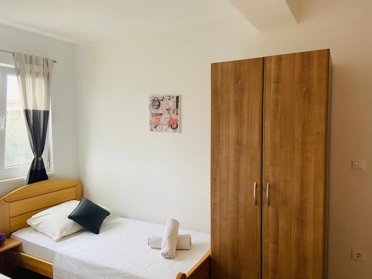 Gule Apartment Slatine
